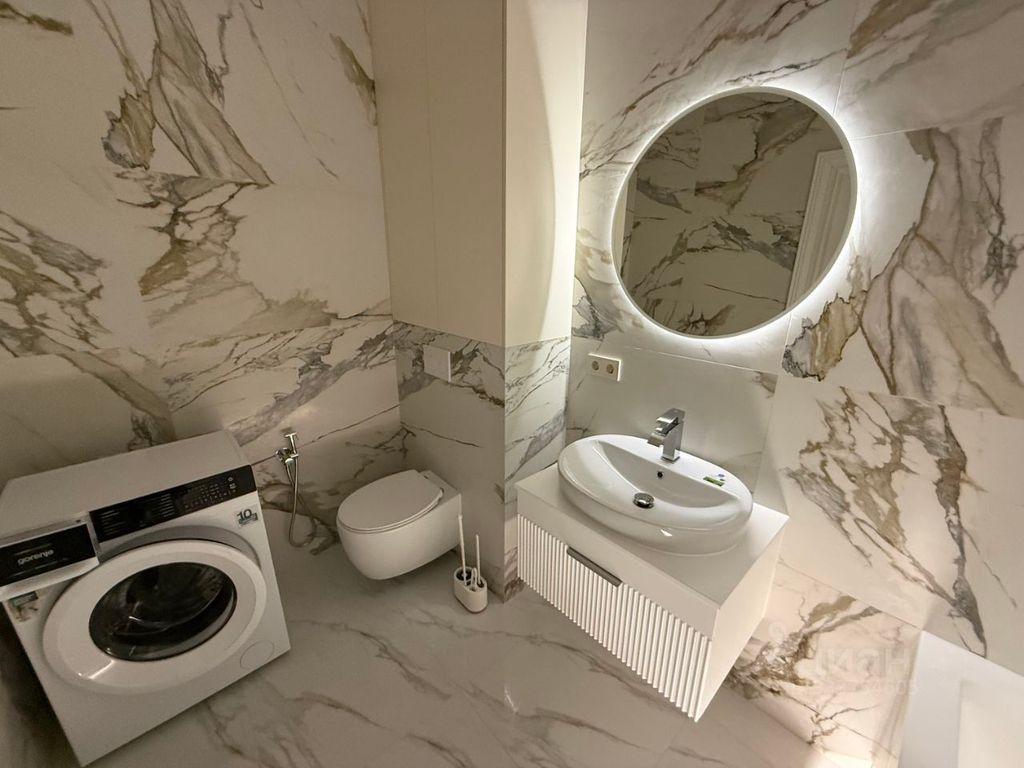 m. ZIL: Apartment, 2-rooms