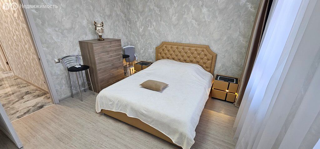 m. Nakhimovsky prospekt: Apartment, 2-rooms