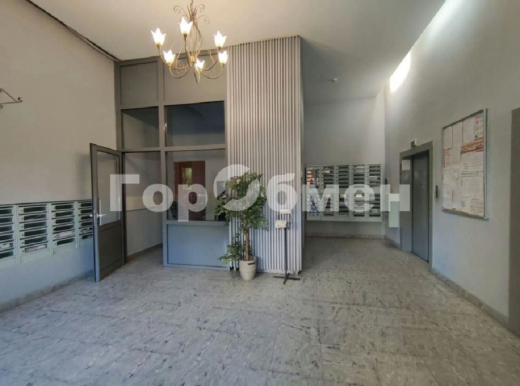 m. Narodnoe Opolchenie: Apartment, 2-rooms