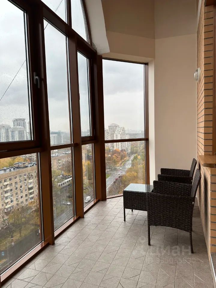 m. Lomonosovsky prospekt: Apartment, 2-rooms