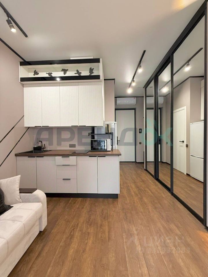 m. Shelepikha: Apartment, studio