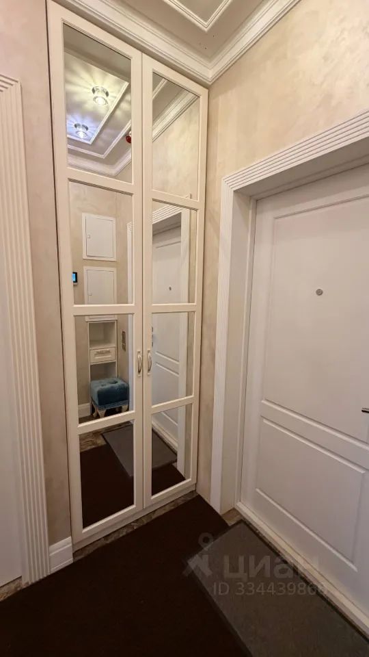 m. Ploschad Gagarina: Apartment, 2-rooms