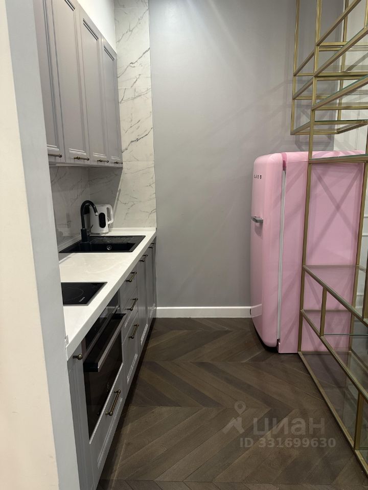 m. Shelepikha: Apartment, studio
