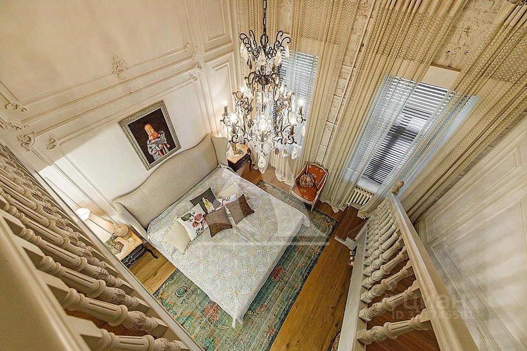 m. Chistye prudy: Apartment, 5-rooms