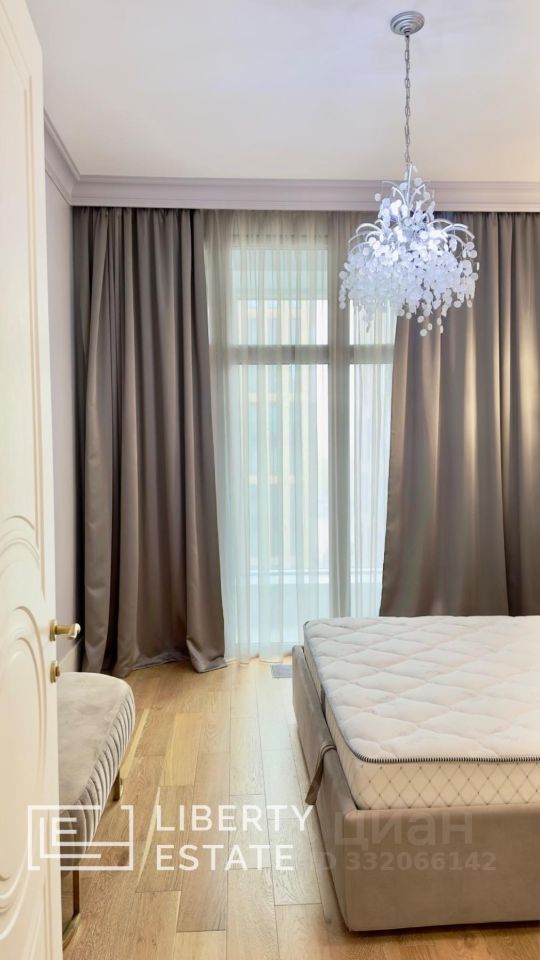 m. ZIL: Apartment, 3-rooms