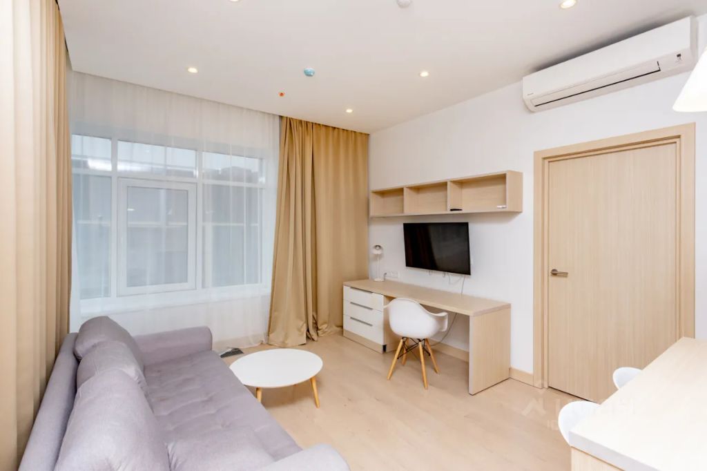 m. Botanichesky sad: Apartment, 2-rooms