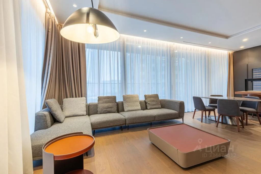 m. Poklonnaya: Apartment, 4-rooms