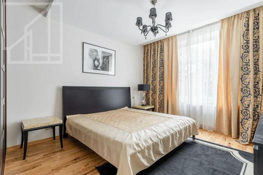m. Ulitsa 1905 goda: Apartment, 2-rooms
