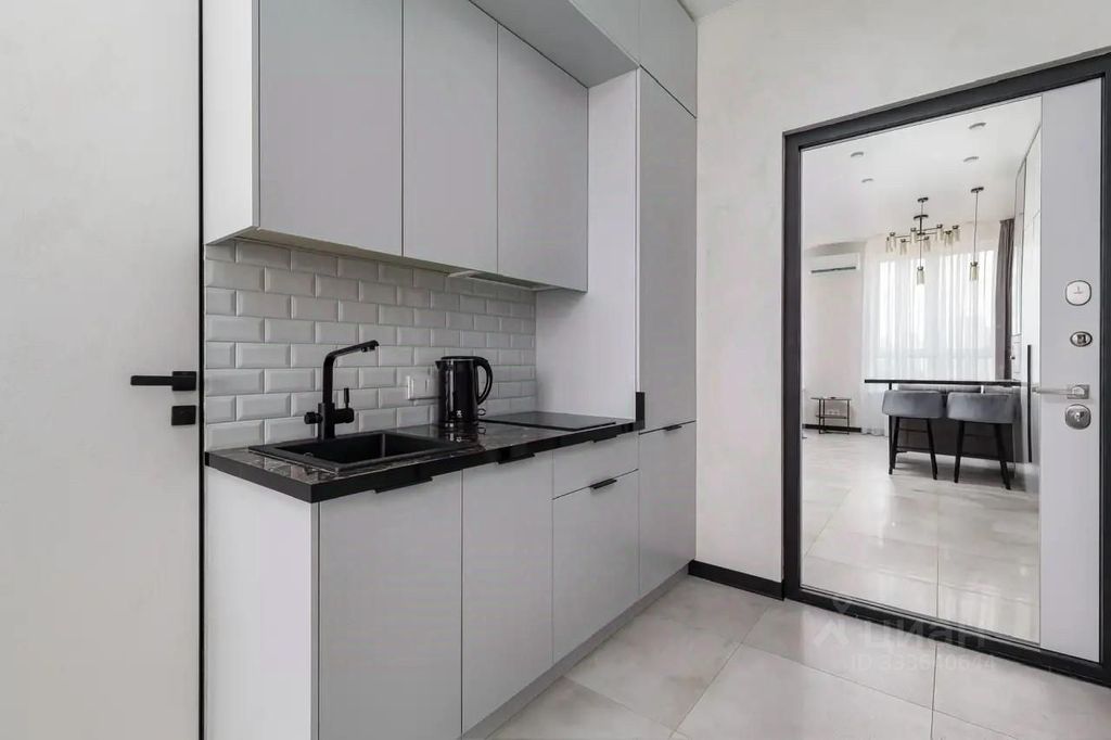 m. Aminyevskaya: Apartment, studio