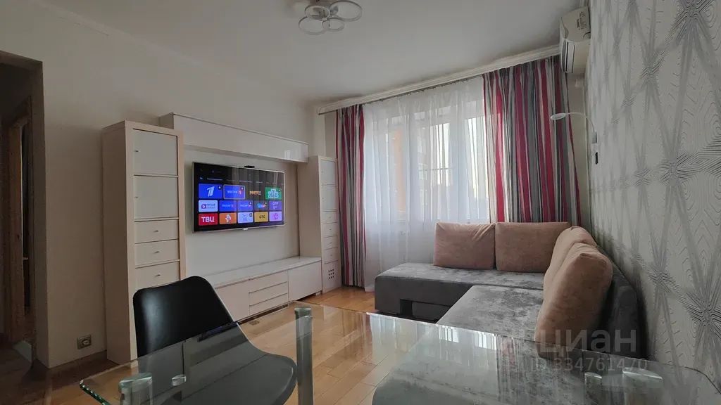 m. Khimki: Apartment, 2-rooms