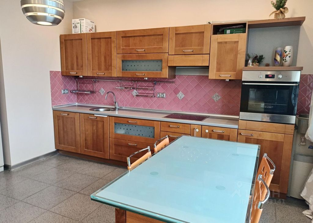 m. Oktyabrskoe pole: Apartment, 2-rooms