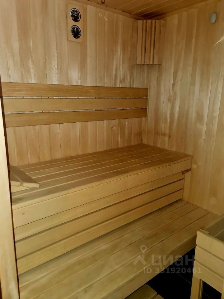 m. Ulitsa Akademika Koroleva: Apartment, 3-rooms