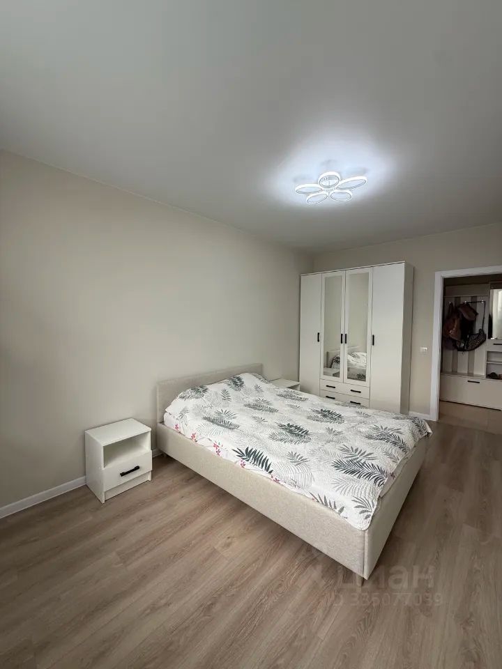 m. Krasnogorskaya: Apartment, 1-rooms