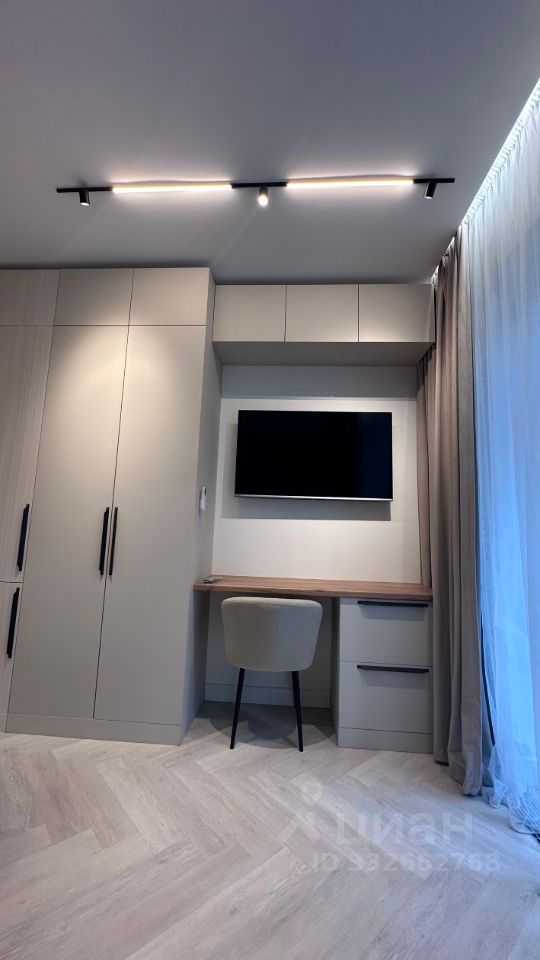 m. Shelepikha: Apartment, studio