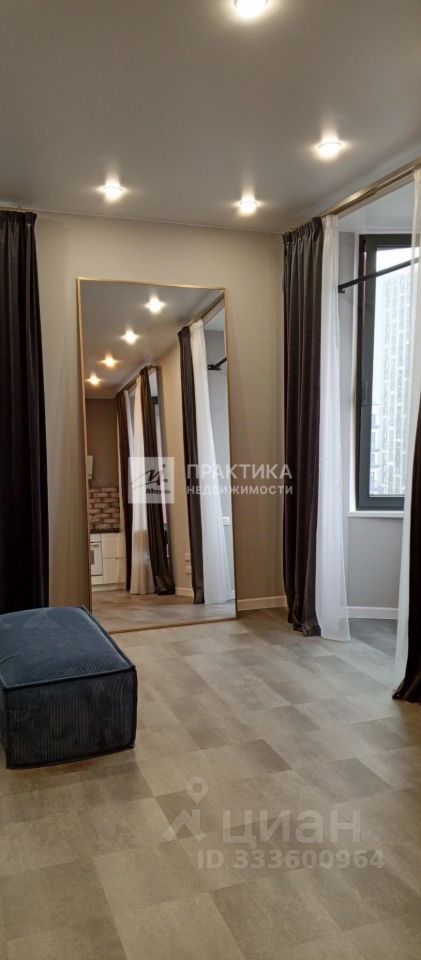 m. ZIL: Apartment, 1-rooms