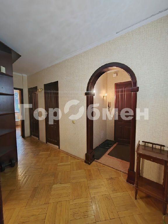 m. Kuzminki: Apartment, 2-rooms