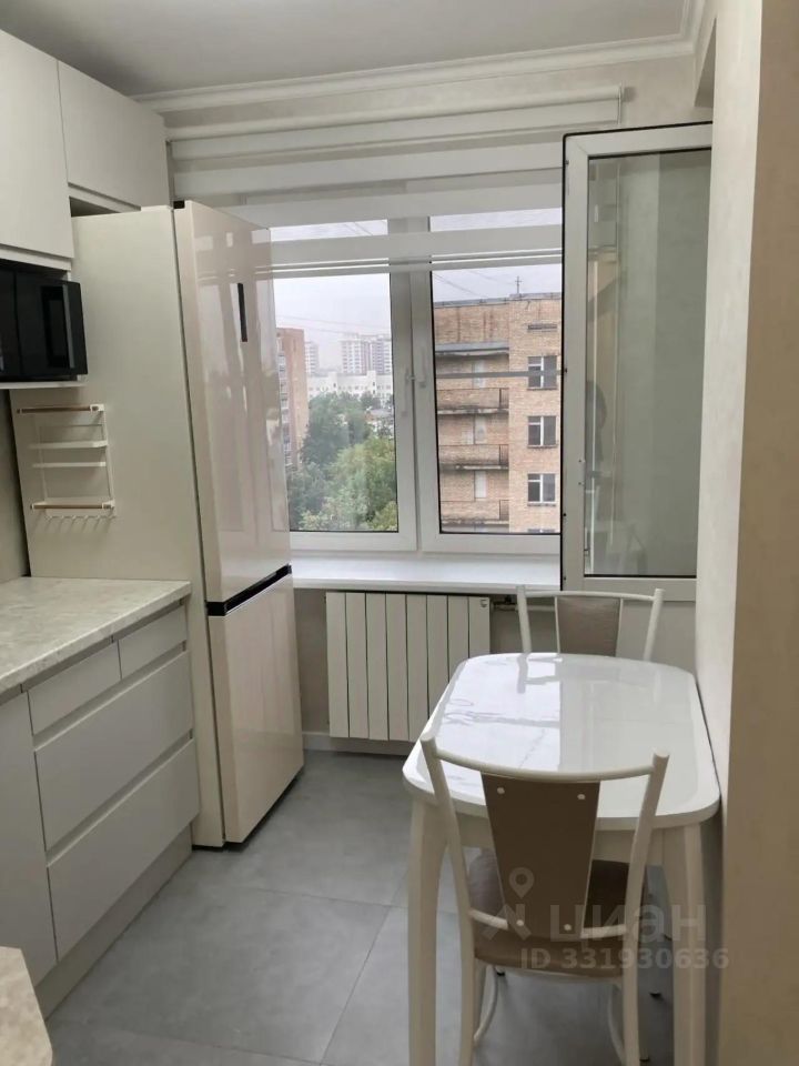m. Shabolovskaya: Apartment, 2-rooms