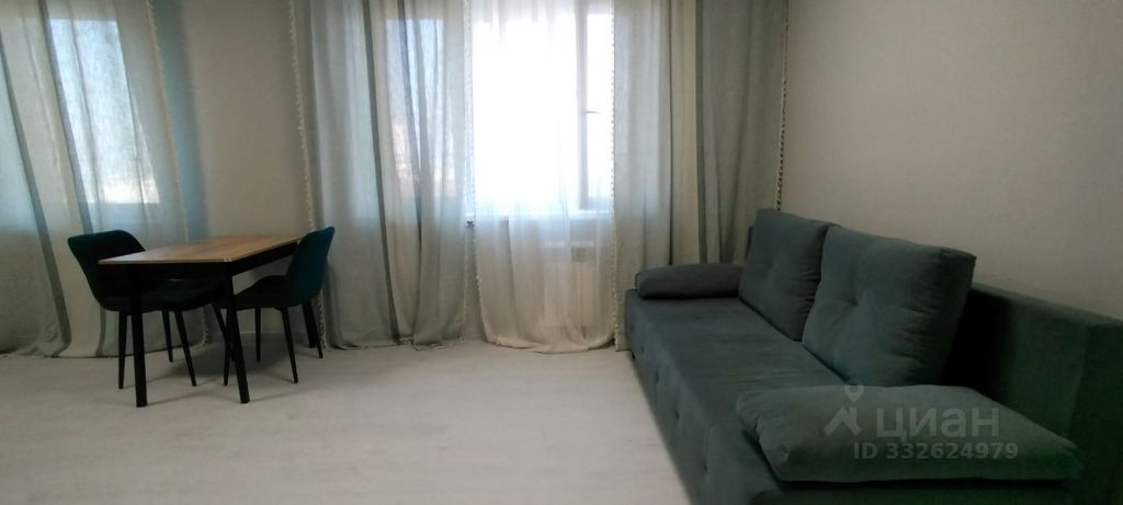 m. Bulvar Dmitriya Donskogo: Apartment, 2-rooms