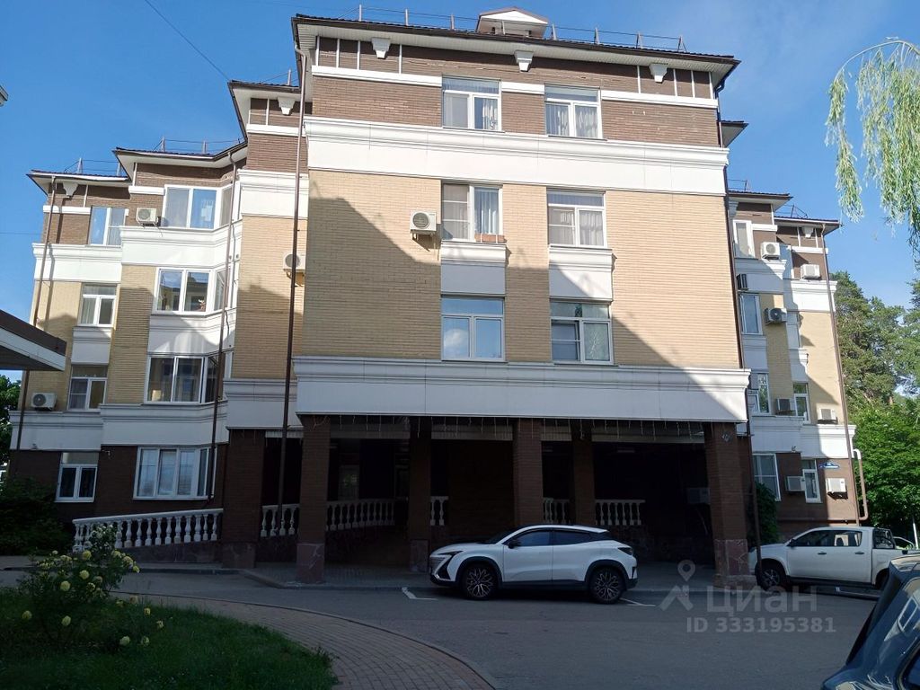 m. Saltykovskaya: Apartment, 3-rooms