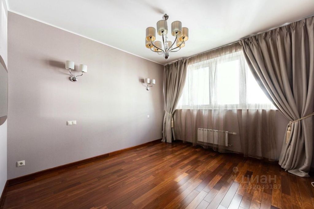 m. Smolenskaya: Apartment, 3-rooms