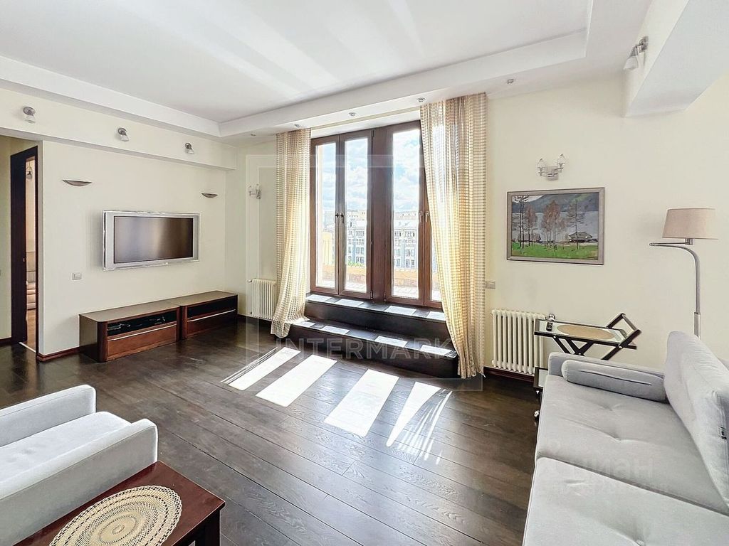 m. Kitay-gorod: Apartment, 3-rooms