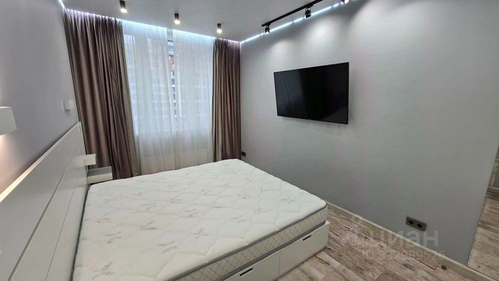 m. Pyatnitskoe shosse: Apartment, 3-rooms