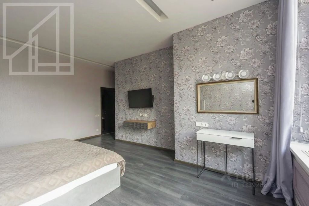 m. Smolenskaya: Apartment, 4-rooms