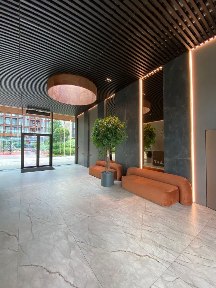 m. ZIL: Apartment, 2-rooms