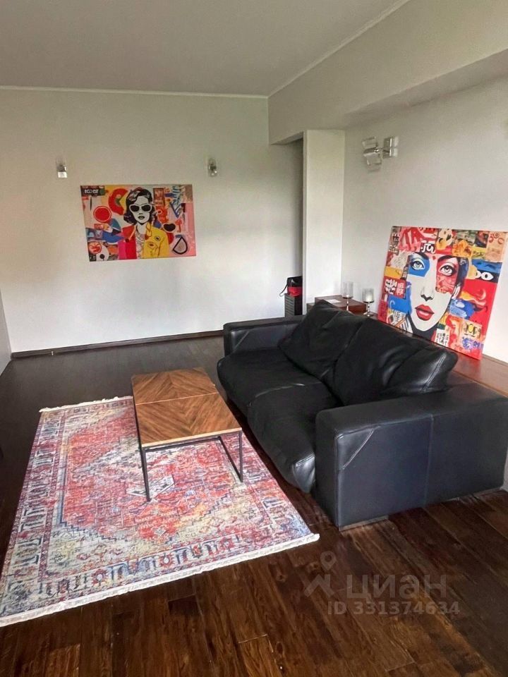 m. Oktyabrskoe pole: Apartment, 2-rooms
