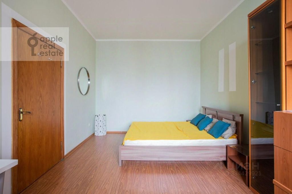 m. Tsvetnoy bulvar: Apartment, 2-rooms