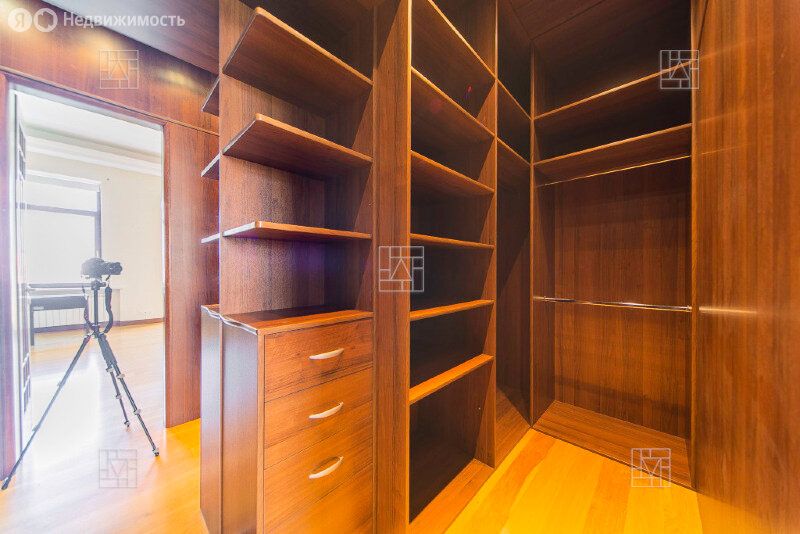 m. Chistye prudy: Apartment, 4-rooms