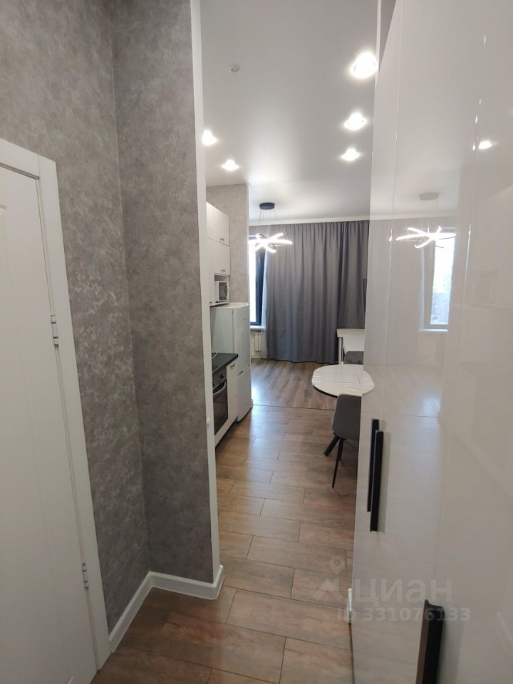 m. Moskva Tovarnaya: Apartment, studio