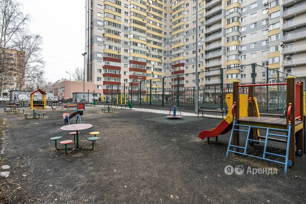 m. Olgino: Apartment, studio