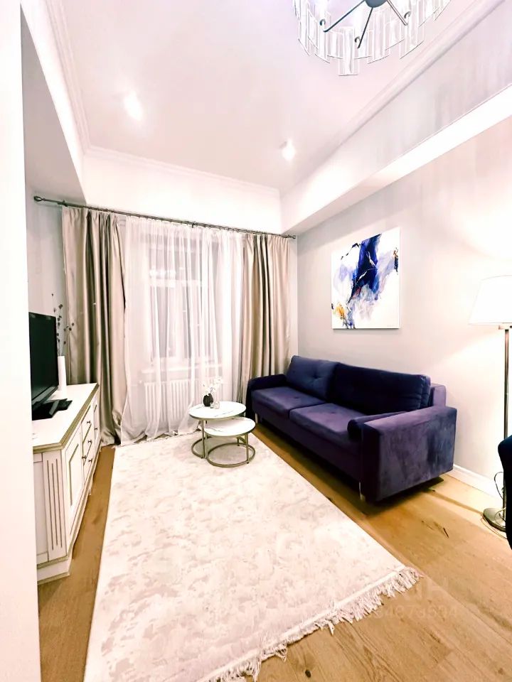 m. Smolenskaya: Apartment, 2-rooms