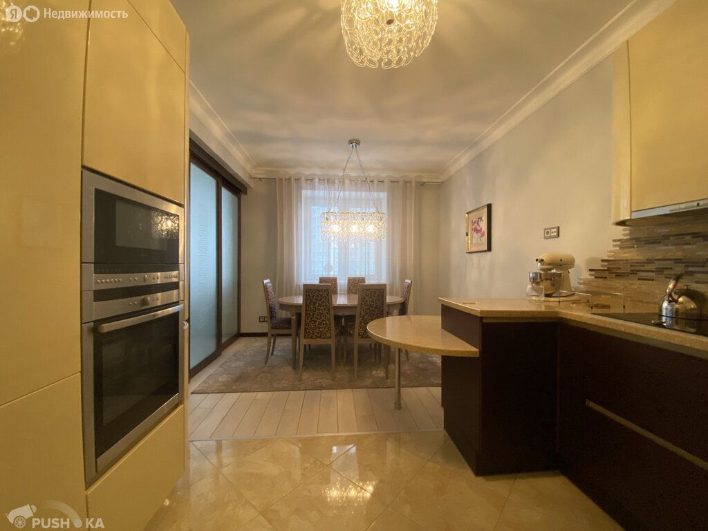 m. Yugo-Zapadnaya: Apartment, 3-rooms