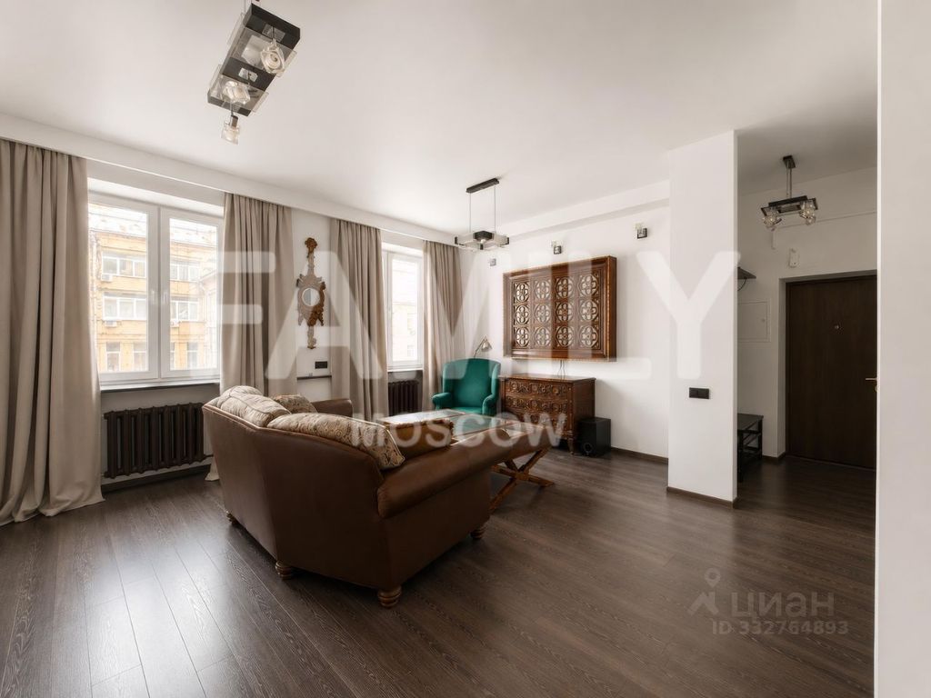 m. Mayakovskaya: Apartment, 2-rooms
