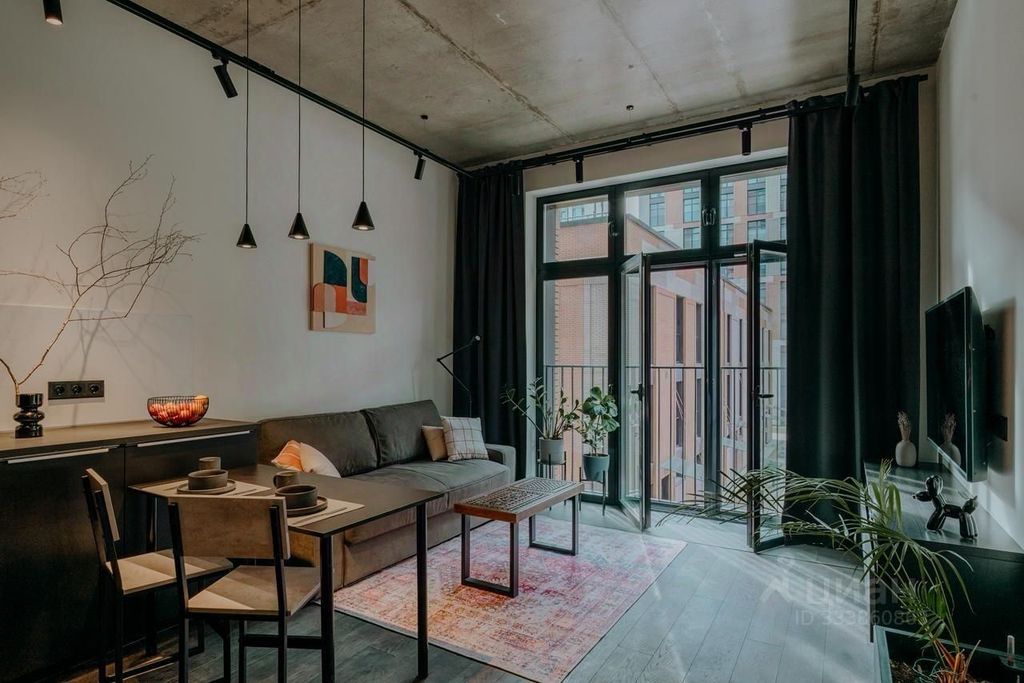 m. ZIL: Apartment, 2-rooms