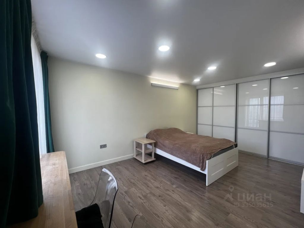 m. Oktyabrskaya: Apartment, 1-rooms