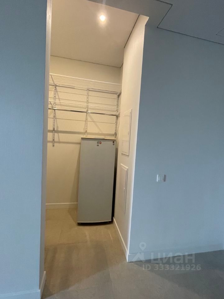 m. Verkhnie Kotly: Apartment, studio