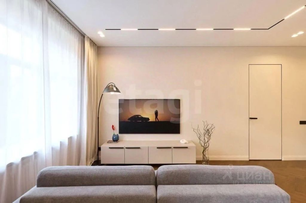 m. Novokuznetskaya: Apartment, 2-rooms