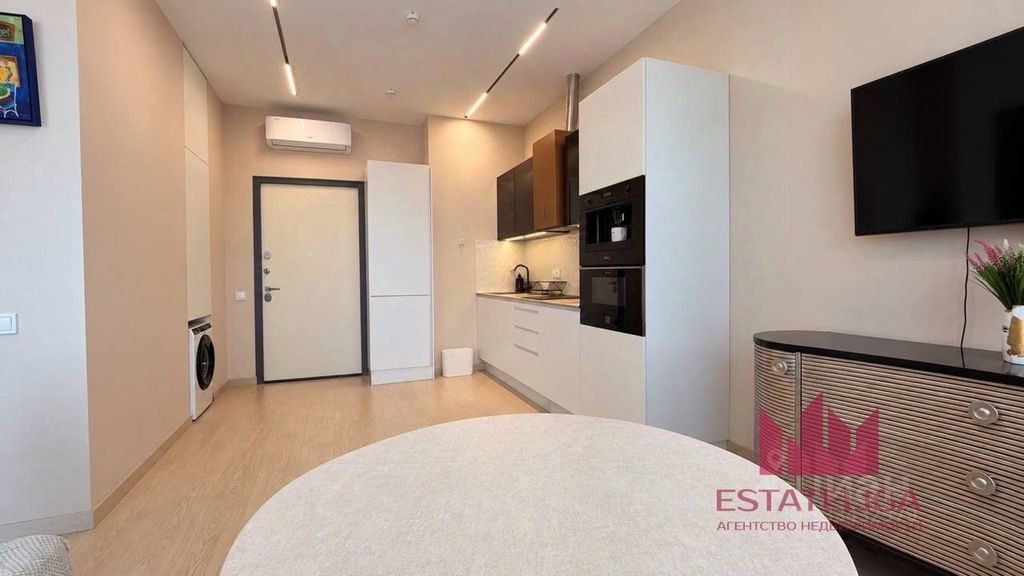 m. Aminyevskaya: Apartment, studio