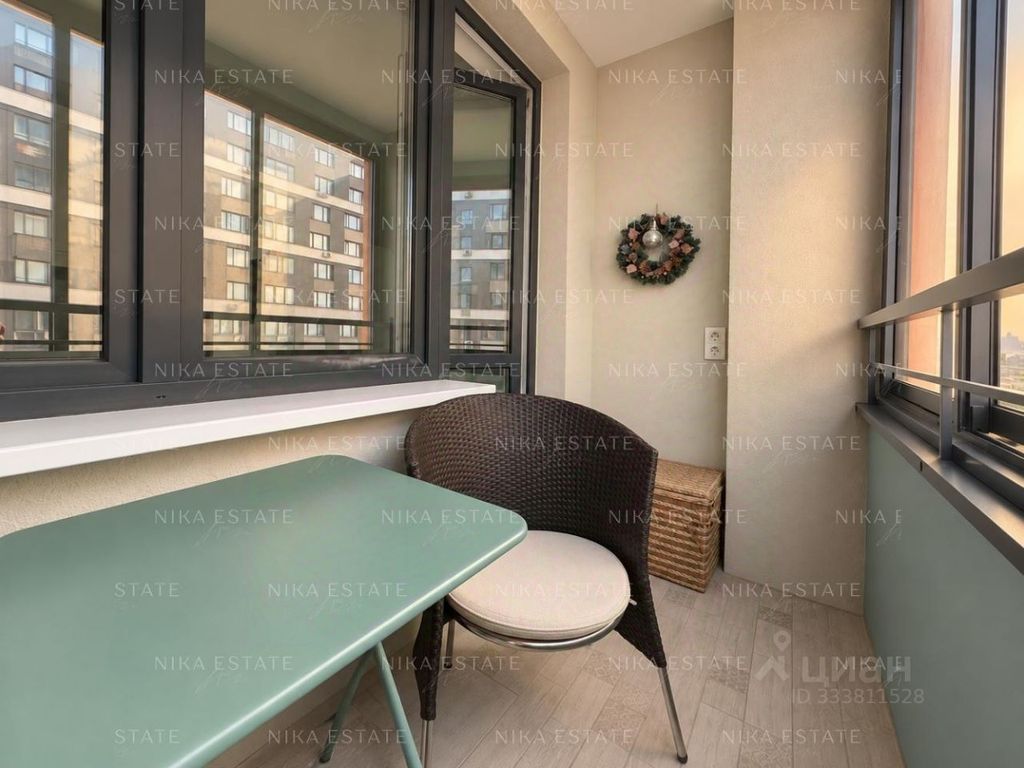 m. ZIL: Apartment, 2-rooms
