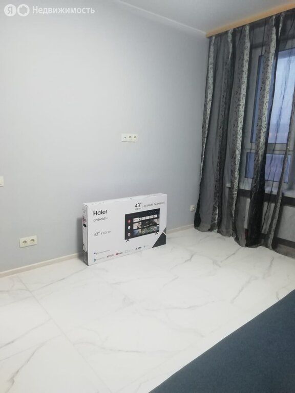 m. Lukhmanovskaya: Apartment, 1-rooms