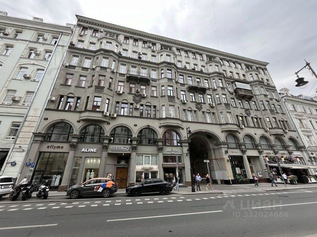 m. Trubnaya: Apartment, 4-rooms