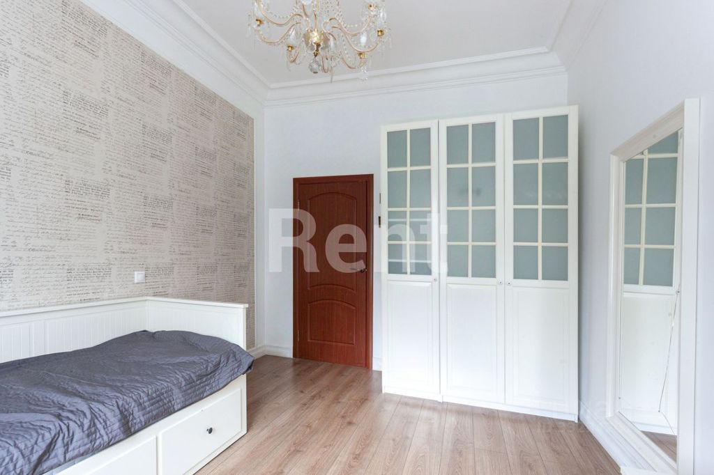 m. Tverskaya: Apartment, 2-rooms