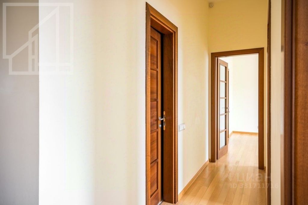 m. Kropotkinskaya: Apartment, 4-rooms