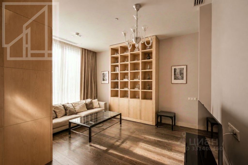 m. Delovoy tsentr: Apartment, 2-rooms