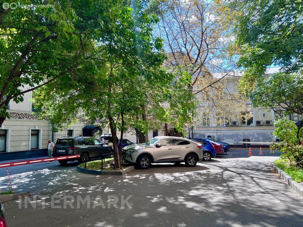 m. Arbatskaya: Apartment, 3-rooms