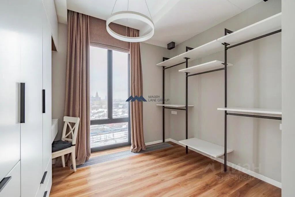 m. Ulitsa 1905 goda: Apartment, 2-rooms