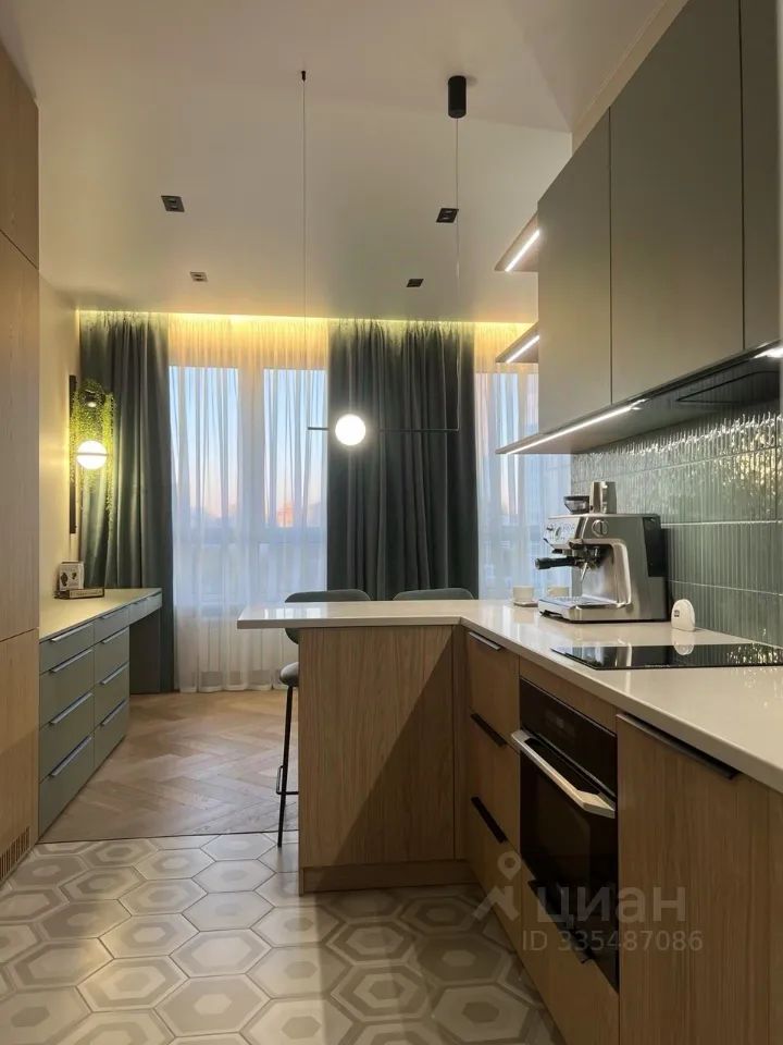 m. Aminyevskaya: Apartment, studio